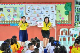 English Camp at Si Songkhram, P1-3